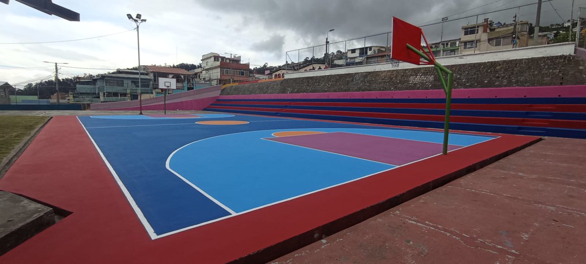 ObrasQuito's tweet image. 👷🏻#EspaciosPúblicos | Ahora luce renovado el parque Jaramillo Arteaga en el sector #PioXII👷🏻

Trabajamos en:
👉🏻Pintura canchas deportivas
👉🏻Arreglo de juegos infantiles 

#QuitoRenace