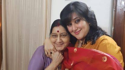 बांसुरी स्वराज को टिकट देकर भाजपा ने परिवारवाद वाली राजनीति पर बड़ी चोट की।