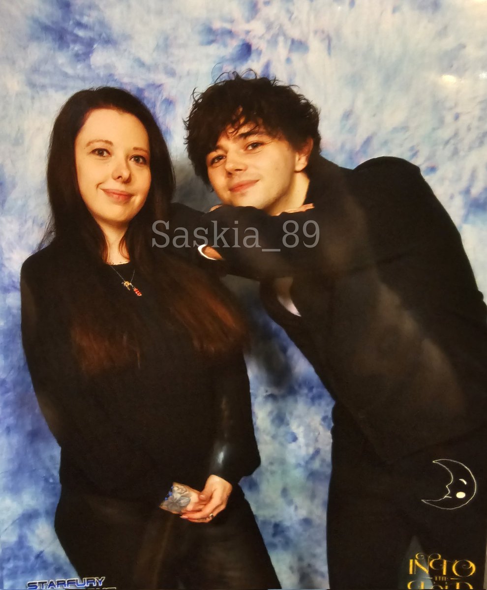 Sassy_s89's tweet photo. I have no words how much i love this beautiful soul ๐ฅบ๐ฅบ๐ฅบ
This day was absolutely perfect โค๏ธ
#ITFCrows #SaveShadowAndBone #SixOfCrowsSpinoff https://t.co/krZBhV1xDS