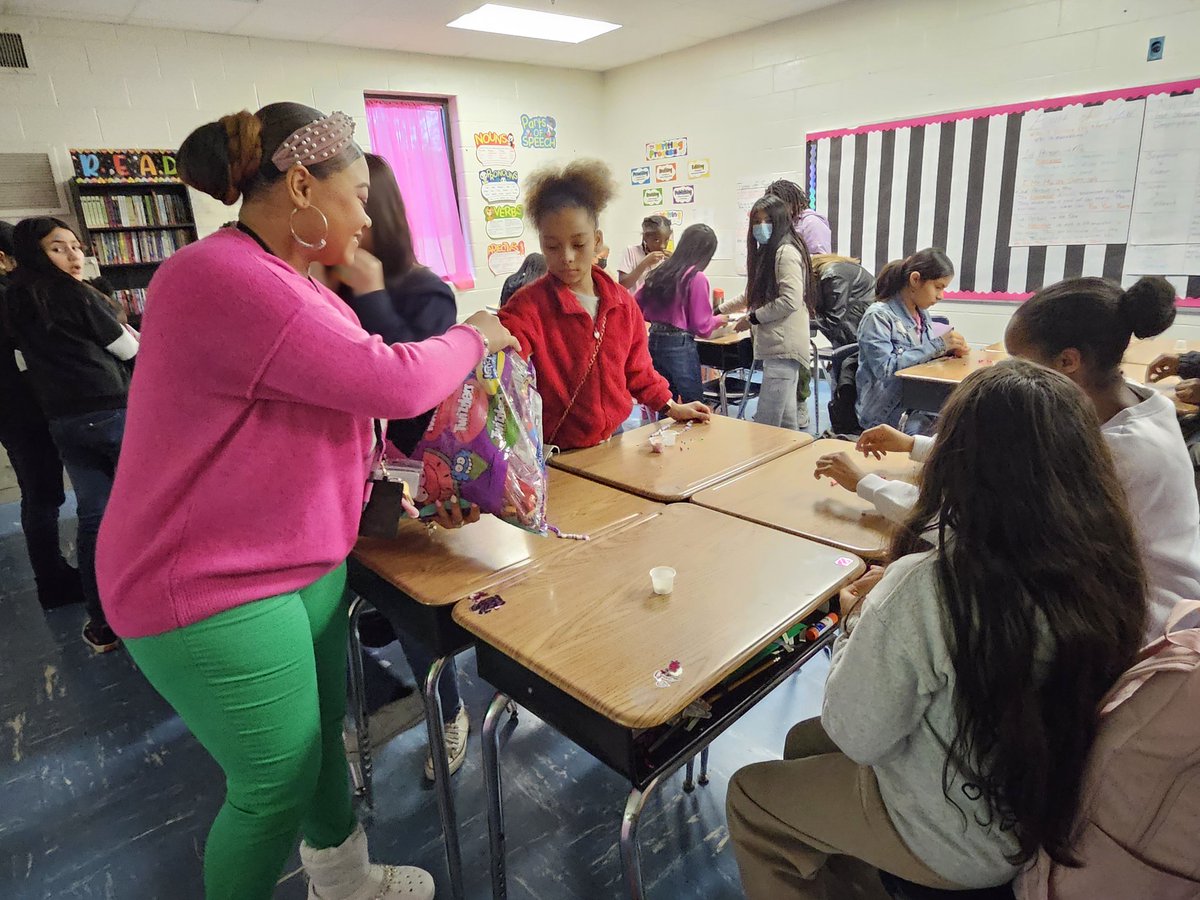 Dr. CDFlemister-Bell tweet media