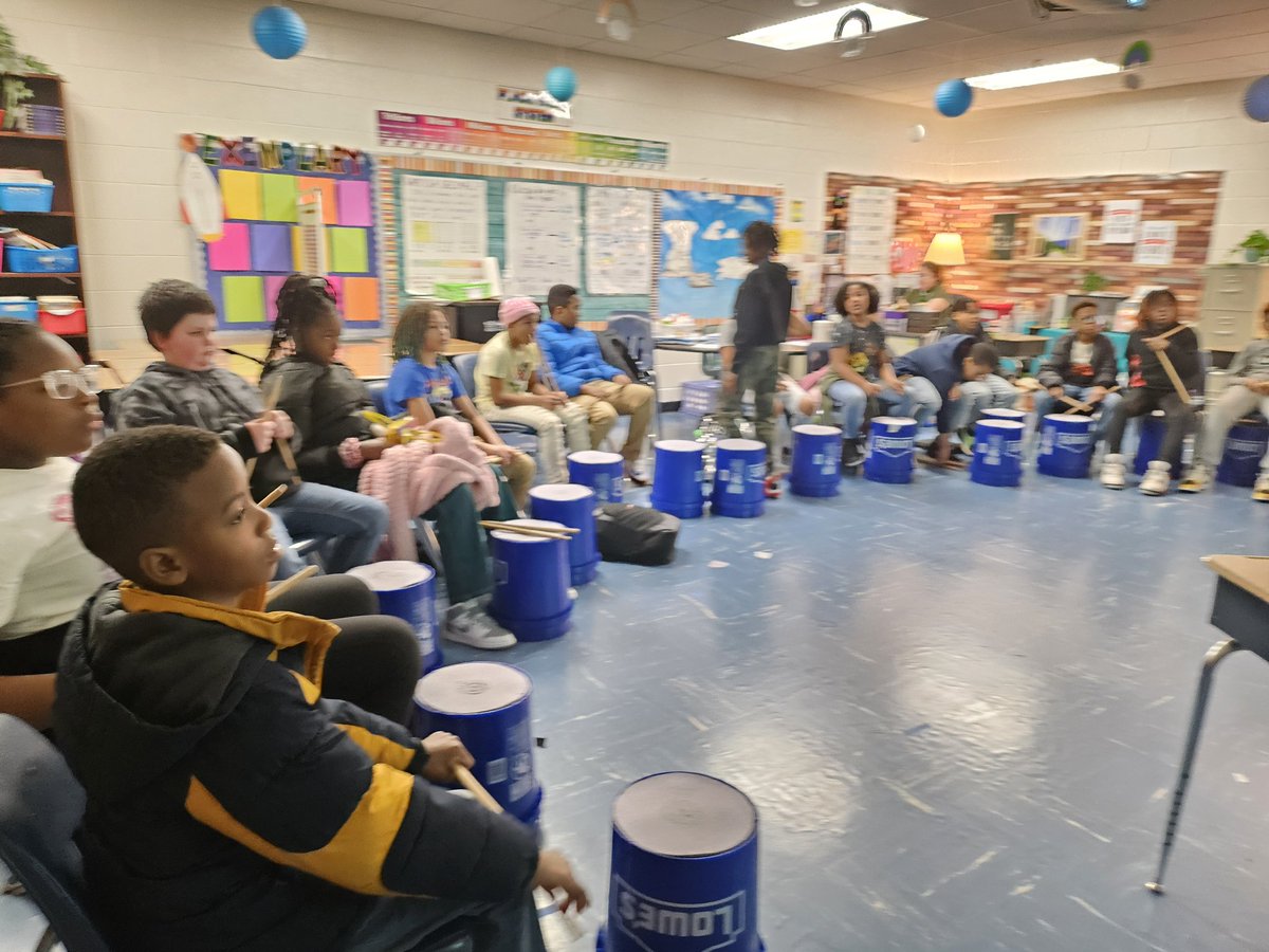 Dr. CDFlemister-Bell tweet media