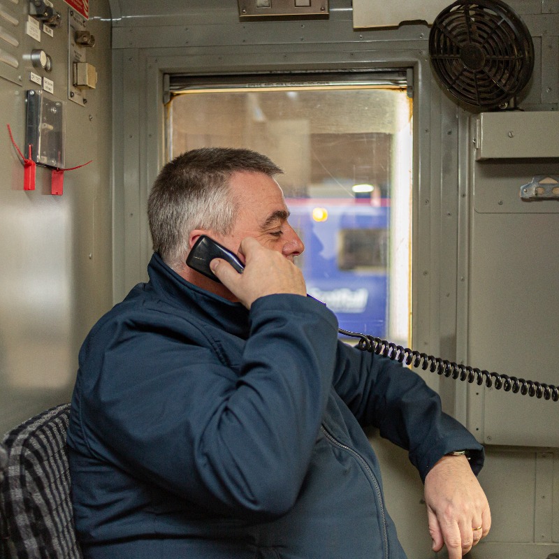 ScotRail's tweet photo. 🚨 TRAINEE TRAIN DRIVER JOB ALERT 🚨

We're recruiting for trainee train drivers to join us across Scotland. If you always put safety first, are keen to learn and stay calm under pressure - you might be just who we're looking for.

Apply by 9 March 2024.