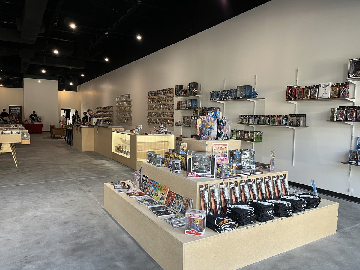 Nowayjosecarden's tweet photo. Fifteen minutes till opening at @strangeadv!! Come check out the grand opening of a cool new Tempe Marketplace store and meet me and other local creators! I will have the first two issues of BLACK FURY MAGAZINE available for purchase! #comics #tempemarketplace #strangeadventures https://t.co/8KfZrkIox1