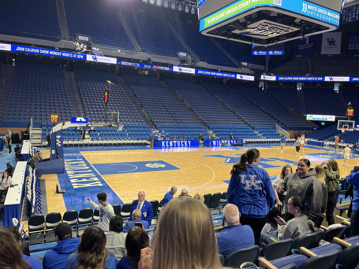leonc's tweet image. Rupp arena in the month of Kentucky is a special place to be.