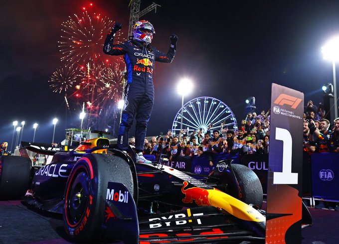 GHrkYFJXMAEQIa9?format=jpg&name=small