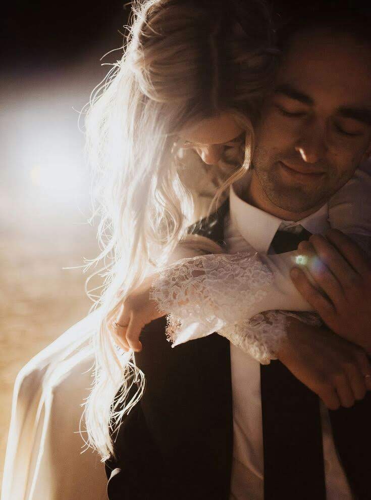 RINOCAR's tweet photo. Te llevo en cada suspiro, en la ternura de mi alma, en cada latido de mi corazón, abrazarte es mi forma de decirte cuanto te amo, amor. https://t.co/zQmPyFIZcD