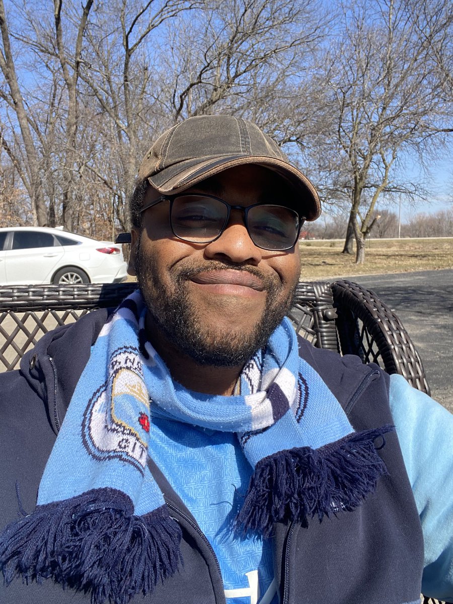 shadesofbluenw's tweet image. Sunbathing after a City Women victory! How I have missed the warmth of the Sun #midwestproblems