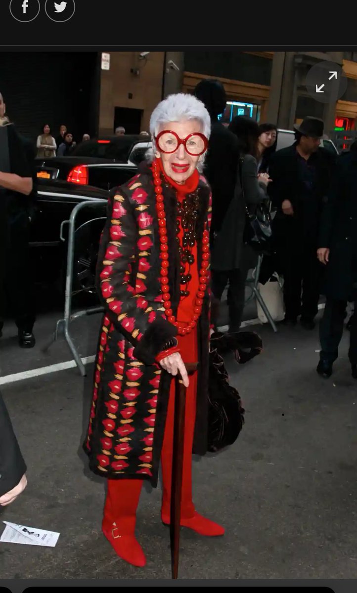 Far Forward #IrisApfel ✨🙏🏼✨ Forever Fabulous!