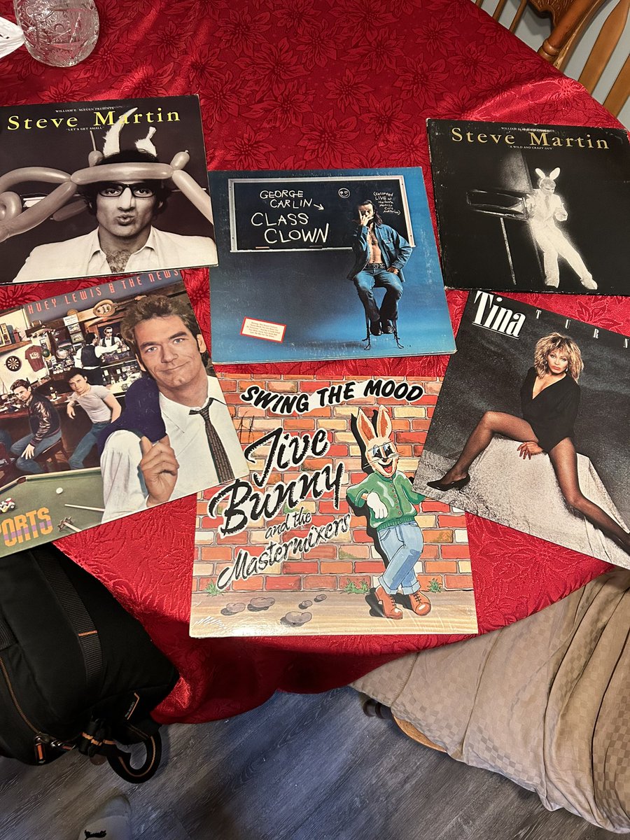 CountBechy's tweet image. “I’m not gonna collect a lot of records.” He said.  LOL  #addictivepersonality