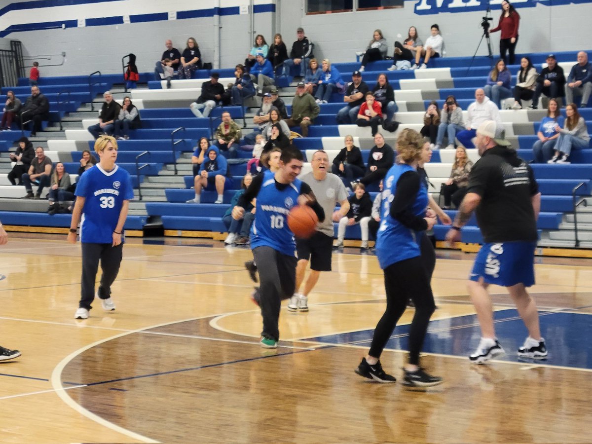 The CHS Unified Team vs First Responders game was a huge success today to raise money for the Make-A-Wish Foundation. Great job to everyone involved!! Even our own Officer Seifert got in on the action. #InMarauderCountry @shultzatcarlson @GSDathletics @mmoll74