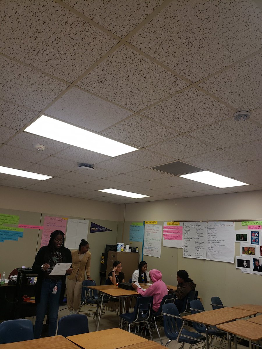 lanorafields tweet media