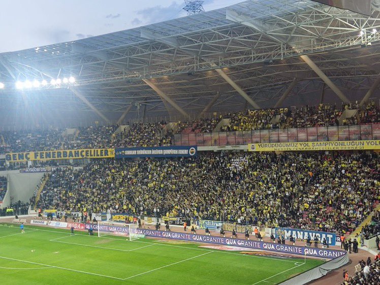 CaddeHatay2005's tweet photo. Operasyonel sebebiniz belli olduğuna göre Volkan’ınızıda alıp buradan gideceksiniz.! Atkılılar kazanacak.. https://t.co/ViuEHCCLBR