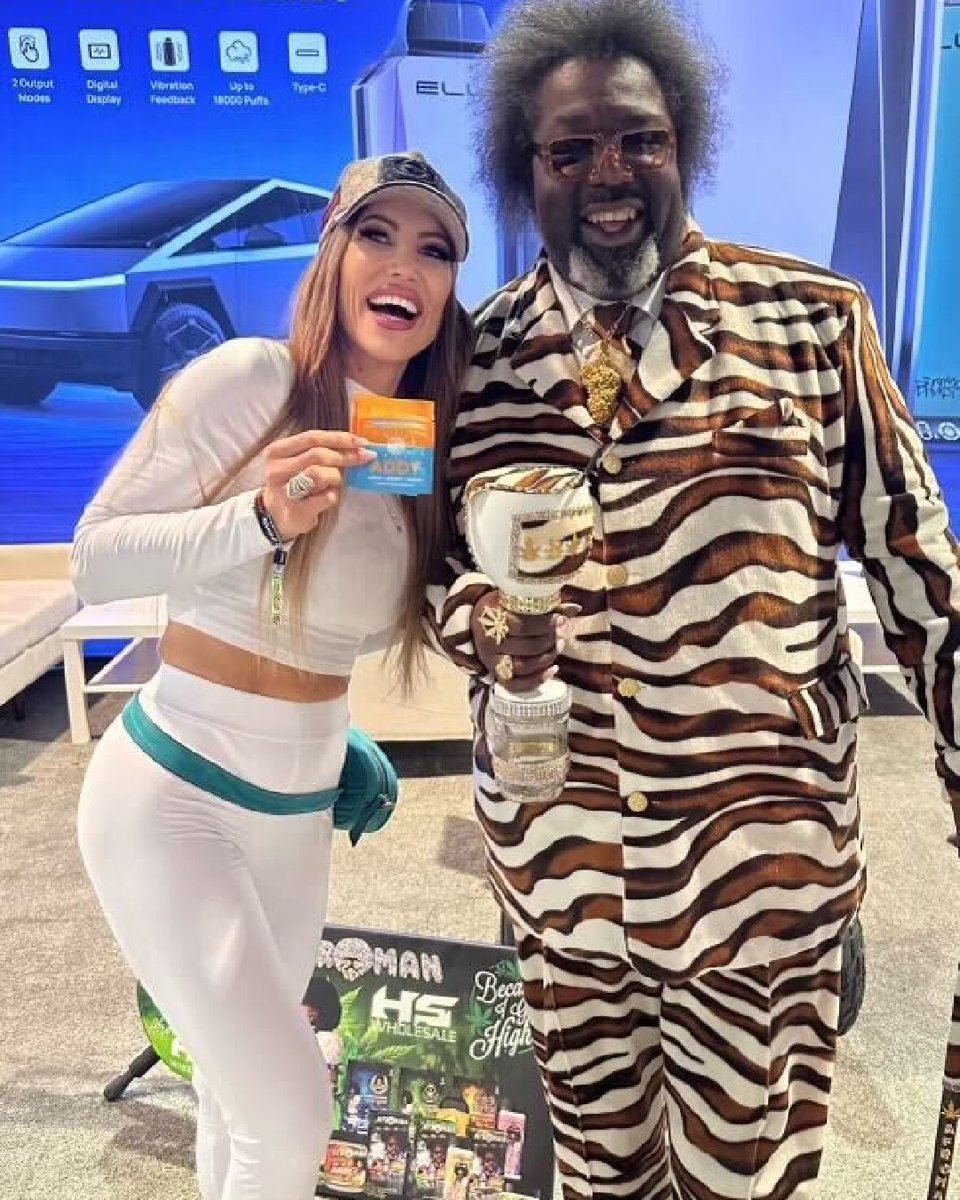 NattyAddys's tweet photo. Look at who else we saw, the legendary @ogafroman!
#NattyAddy #AfroMan #Nootropics #FocusEnergyMood https://t.co/LAGMdQOTgG