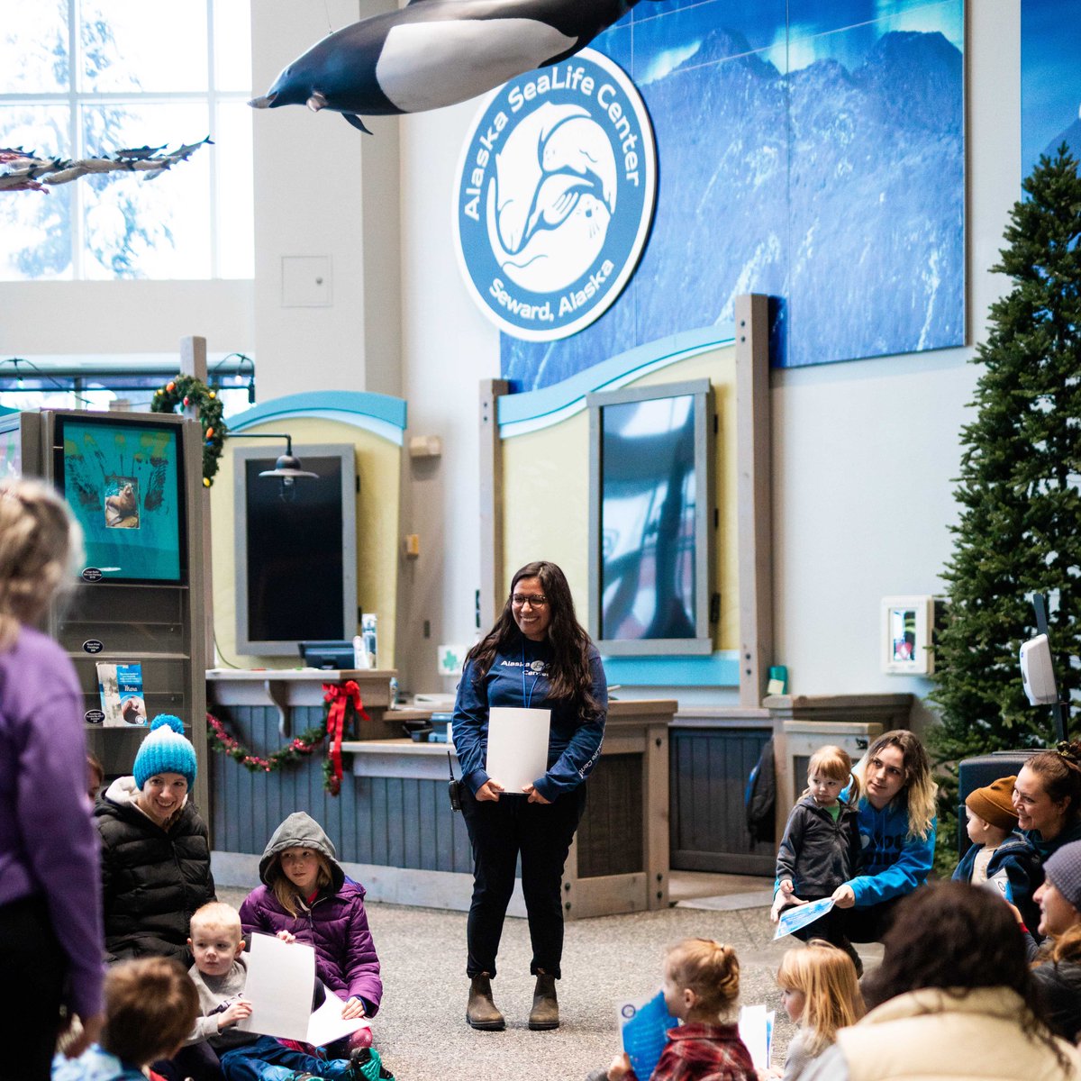We're looking for mission-driven people to join the ASLC team in Seward, Alaska! 

We're currently hiring for multiple year-round positions with benefits and paid leave. Check out our job openings now: alaskasealife.org/employment_opp…