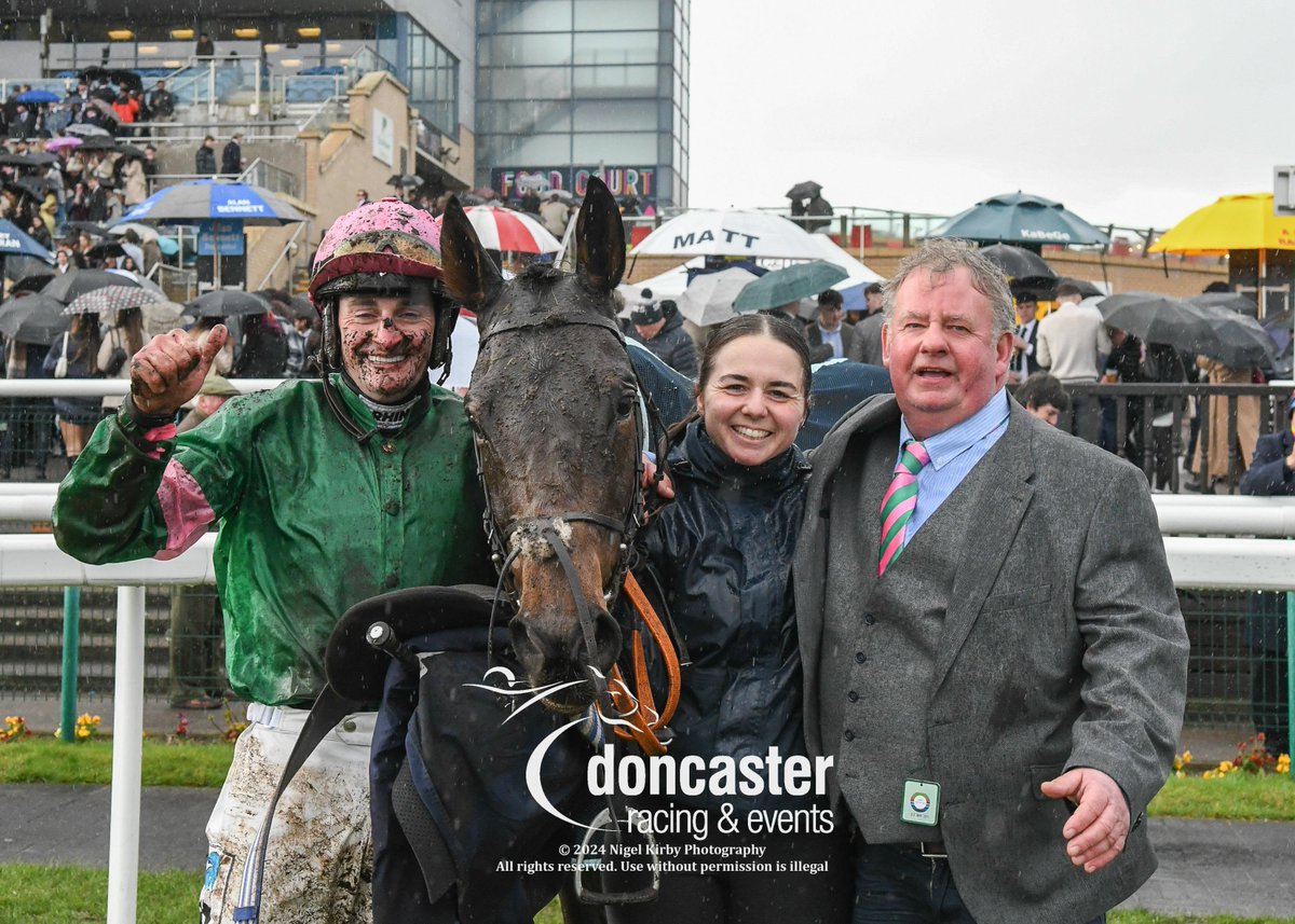 DoncasterRaces's tweet photo. RACE 3 RESULT - Free Digital Racecard At https://t.co/bcEGSntN2s Handicap Chase

🥇 Homme Public

Jockey: Henry Brooke
Trainer: @G_G_Racing
Owner: The Nevers Racing Partnership Ii

📸 @nigekirby

#DoncasterRaces | #ChampionOccasions | #DONGC https://t.co/G5G83ioSav