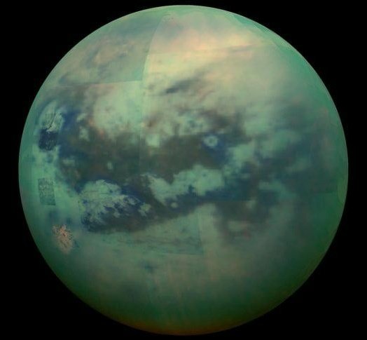 robinmonotti's tweet photo. SATURN MOON TITAN "FOSSIL FUEL" RESERVES LARGER THAN THOSE IDENTIFIED ON EARTH, YET NO DINOSAURS ON TITAN!
"Saturn's orange moon Titan has hundreds of times more liquid hydrocarbons than all the known oil and natural gas reserves on Earth, according to new data from NASA's Cassini spacecraft. The hydrocarbons rain from the sky, collecting in vast deposits that form lakes and dunes.
The new findings from the study led by Ralph Lorenz, Cassini radar team member from the Johns Hopkins University Applied Physics Laboratory, Laurel, Md., are reported in the Jan. 29 issue of the Geophysical Research Letters.

"Titan is just covered in carbon-bearing material -- it's a giant factory of organic chemicals," said Lorenz. "This vast carbon inventory is an important window into the geology and climate history of Titan."

At a balmy minus 179 degrees Celsius (minus 290 degrees Fahrenheit), Titan is a far cry from Earth. Instead of water, liquid hydrocarbons in the form of methane and ethane are present on the moon's surface, and tholins probably make up its dunes. The term "tholins" was coined by Carl Sagan in 1979 to describe the complex organic molecules at the heart of prebiotic chemistry.

Cassini has mapped about 20 percent of Titan's surface with radar. Several hundred lakes and seas have been observed, with each of several dozen estimated to contain more hydrocarbon liquid than Earth's oil and gas reserves. The dark dunes that run along the equator contain a volume of organics several hundred times larger than Earth's coal reserves."

Video: Cassini-Huygens probe descent on Titan (2005)