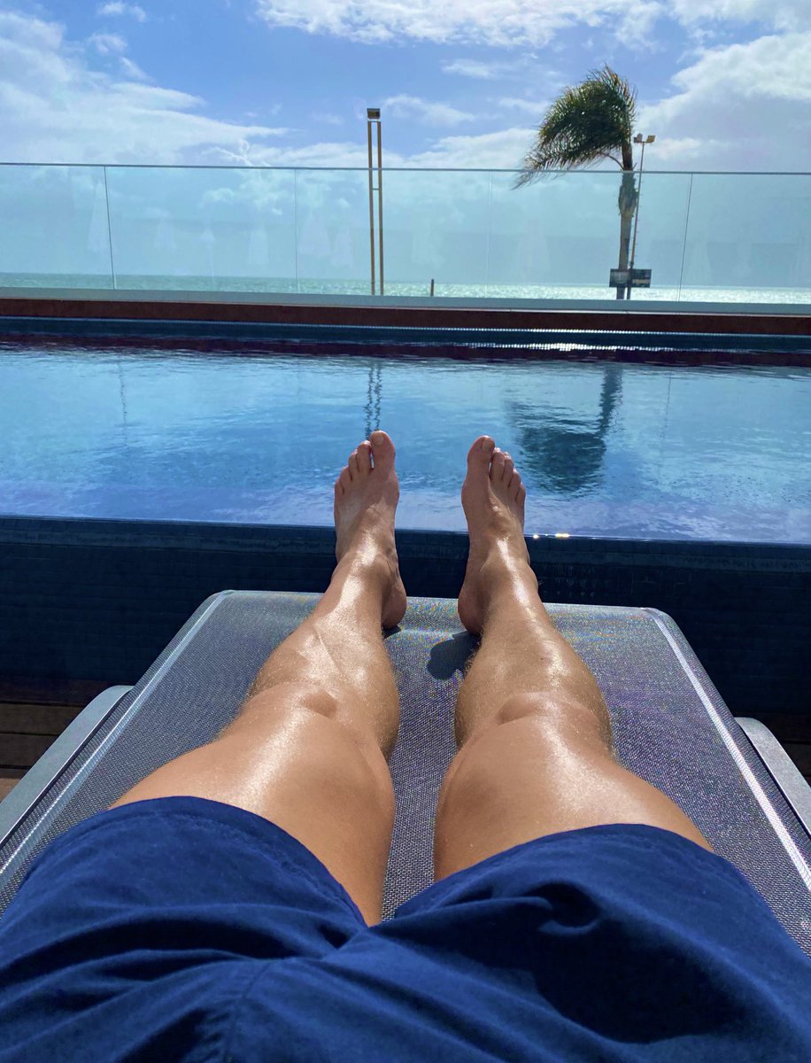 tbwUltraPowers's tweet image. 𝗣𝗢𝗢𝗟 𝗟𝗜𝗙𝗘 💦 

Catching some afternoon sun, before the clouds came in !!! 

#sun #sunbathıng #pool #poollife #holiday #vacation #vilamoura #quarteira #portugal #domjosebeachhotel #baywatch