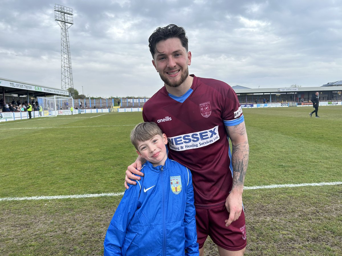 Mason enjoyed today watching Weymouth he didn’t get another picture with @TomBearwish but screamed every time he came over 🤣