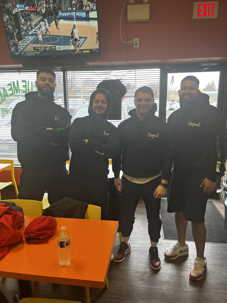 Paradise Subs tweet media