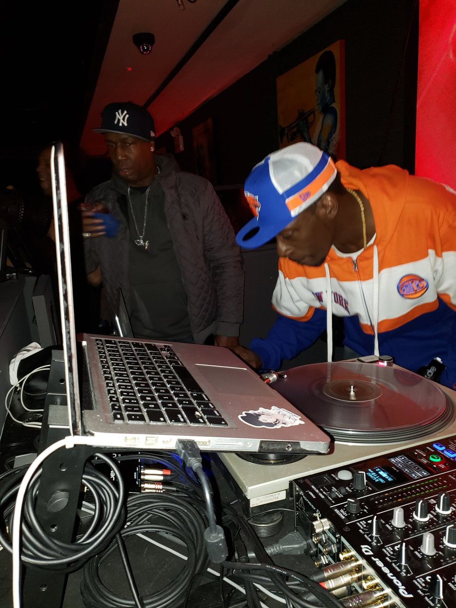 One GREAT observing another GREAT...dope to see! #GrandmasterFlash #PeteRock