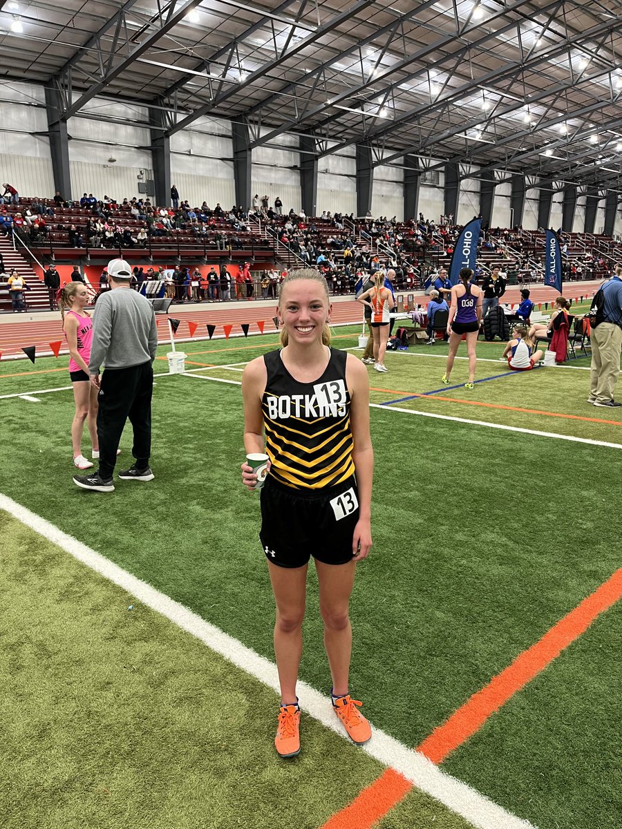 BotkinsCCTF's tweet image. Britt capped off a successful indoor season with a 9th place finish at state!