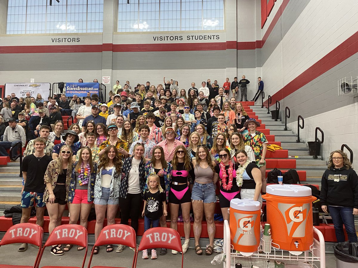 BHSTrojanNation's tweet image. Life’s a beach 🏝️ Let’s go Trojans!