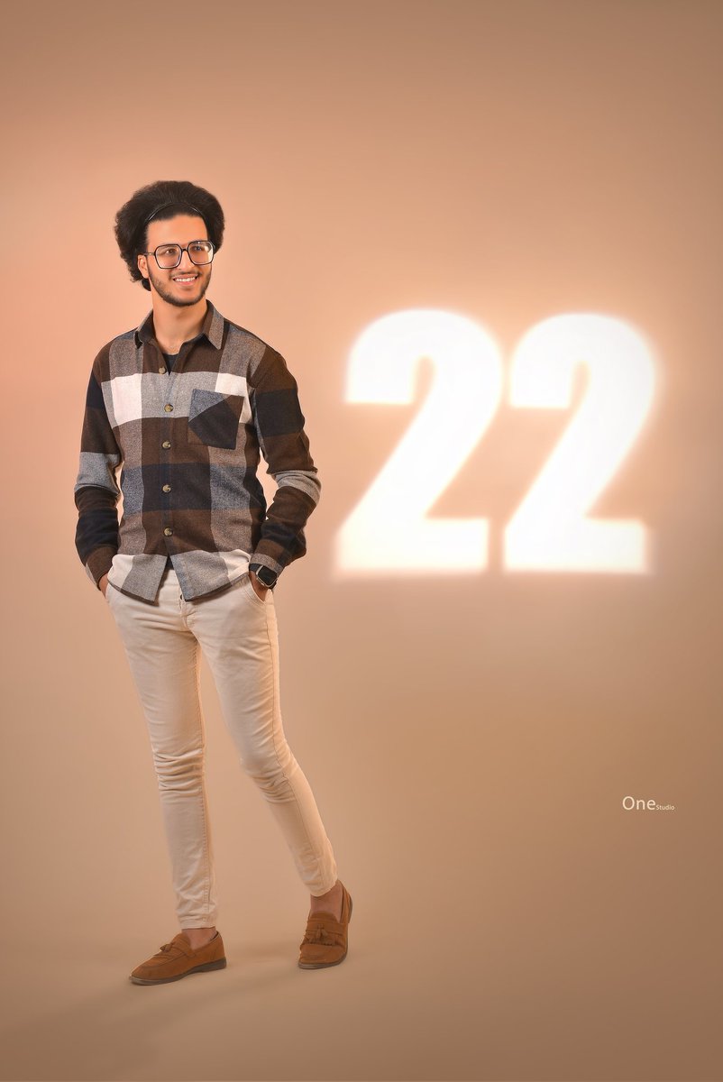 M7mdSherif3's tweet photo. "𝐎𝐟𝐟𝐢𝐜𝐢𝐚𝐥𝐥𝐲 "22” 🤍✨
اليوم اتممت عاماً جديداً من عمري♥️
اللّهم اني استودعك عاماً مضي من عمري وها قد بدآ عاما جديد وانا لا اعلم خفاياه ولكني اثق لانك قدرت لي الخير كله فاللهم اكتب لي الخير فيما اتمنا ♥️
اللّهُمّ إنّي استودِعُك بُعمري خيراً https://t.co/ss6MOl6m53