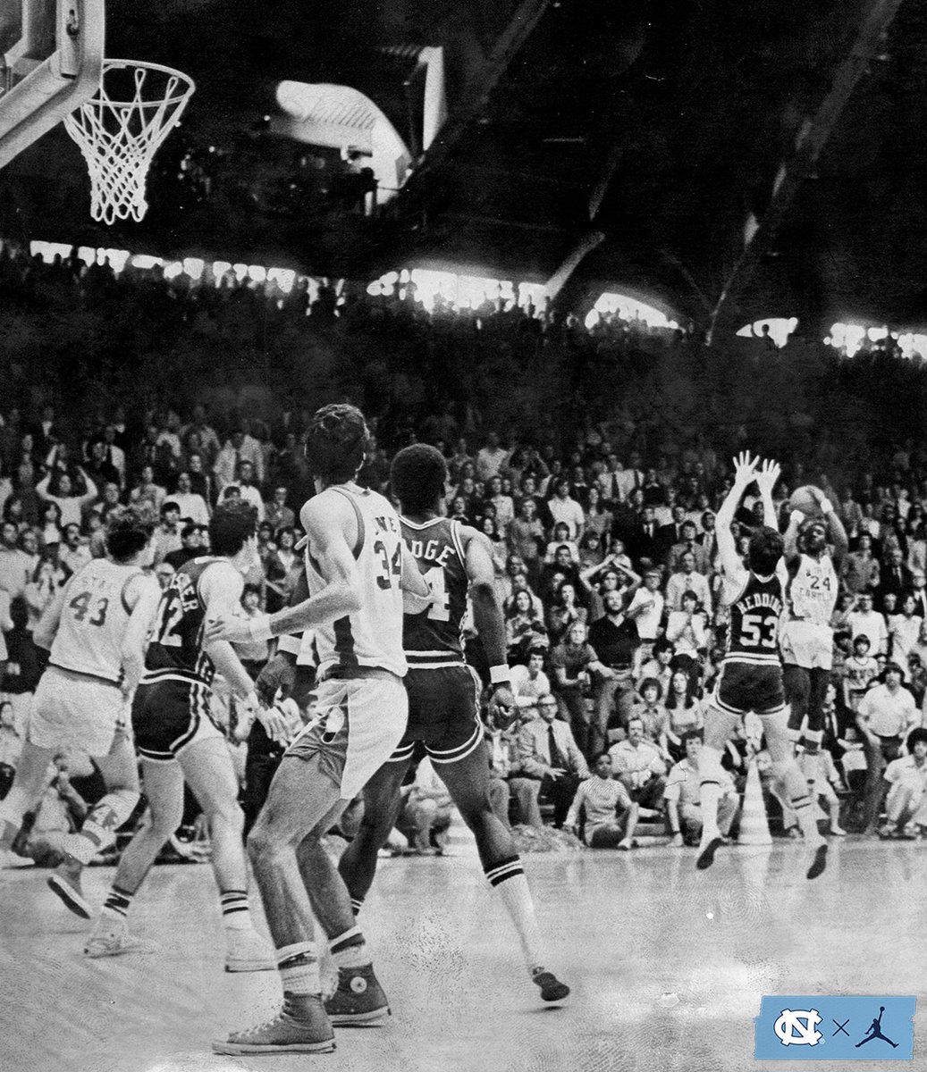 UNC_Basketball's tweet photo. 50 years ago today, Walter Davis made a crucial 25-foot shot, completing an eight-point comeback within 17 seconds to force overtime against Duke.
The Tar Heels won in OT 96-92. https://t.co/bgXoCxk5PN