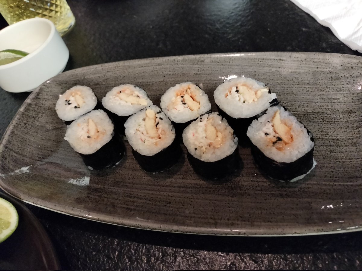 temirondo's tweet photo. 🍜🍣 https://t.co/QbJOGPEMWE