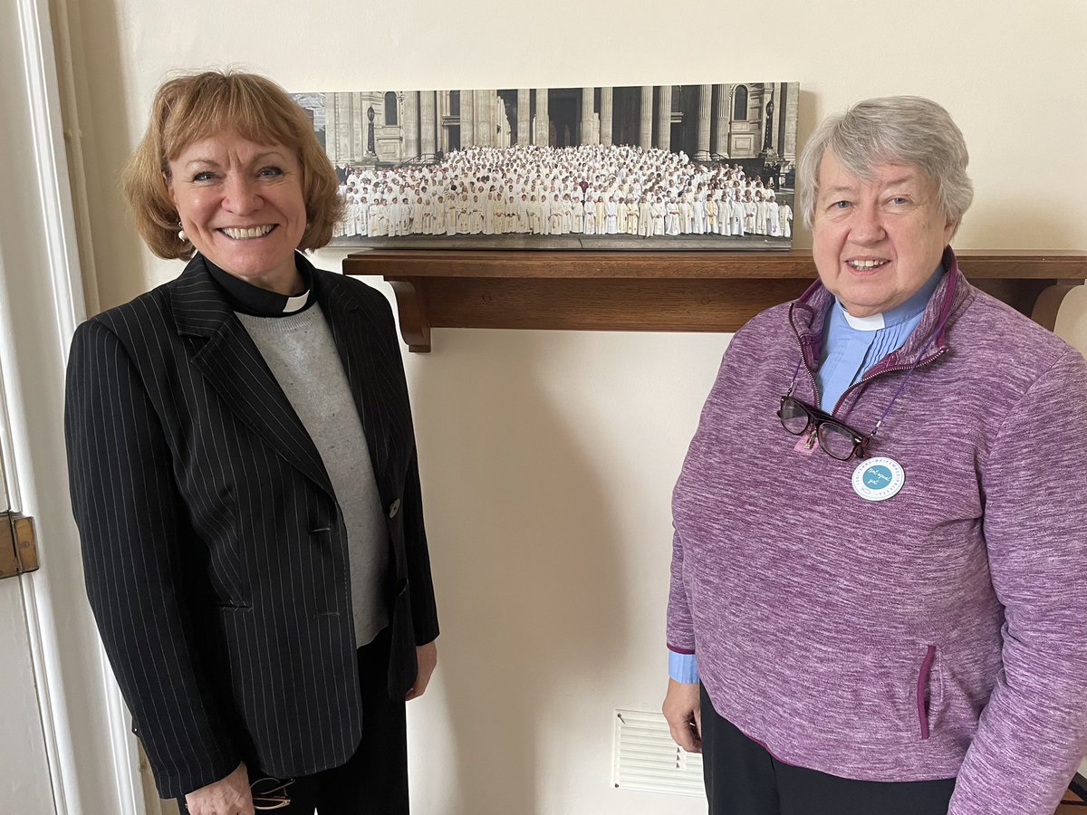 Really good to reflect, with a @CofEWinchester podcast, on 30 years of ordination of women as priests in the CofE with Canon Peggy, fellow veteran of 1994! (Gathering of women on steps of @StPaulsLondon) @WinCathedral