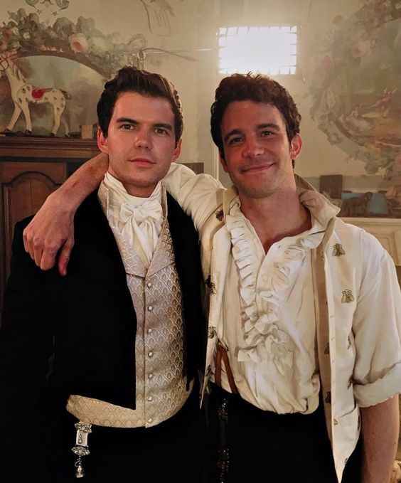 ¡Muchas felicidades mi querido <a href="/ColinSB_/">Colin Bridgerton</a> ¡