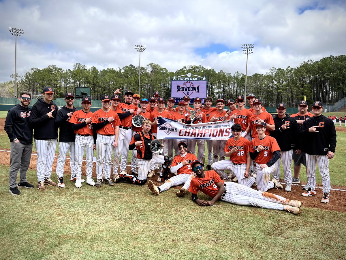 So proud of this team! 🧡🖤🐻⚾️ @CurDogBaseball