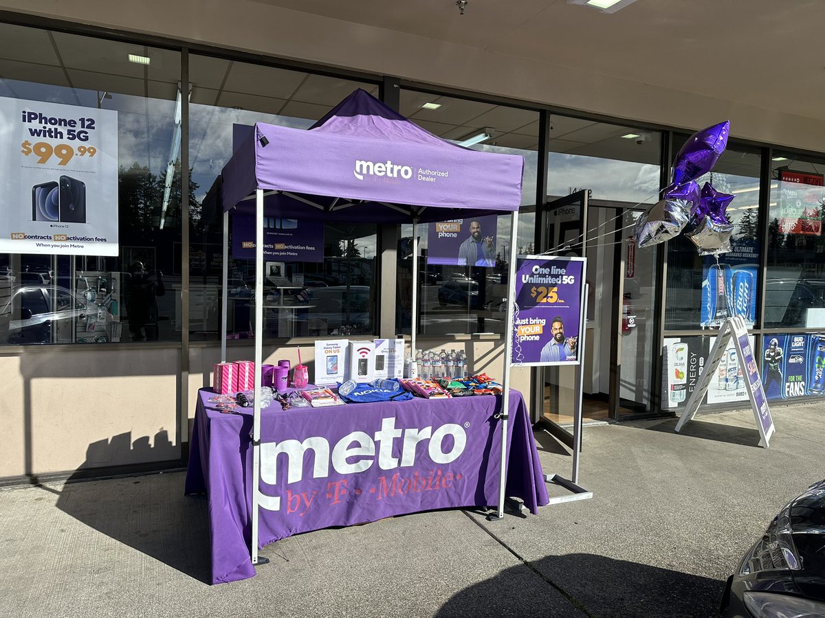 Customer Appreciation Day at Metro by T-Mobile today at Spanaway, WA! Come checkout our Home Internet and amazing deals! <a href="/JamesLeeWW/">James Lee</a> <a href="/gracewang22/">grace wang</a> <a href="/thayesnet/">Terry Hayes</a>