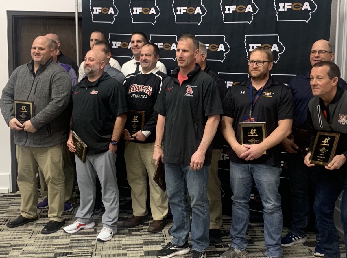 Congrats to ⁦<a href="/TBrunkan/">Tim Brunkan</a>⁩ on earning the IFCA class 4A assistant coach of the year!  ⁦<a href="/NorthScottHS/">North Scott High School</a>⁩
