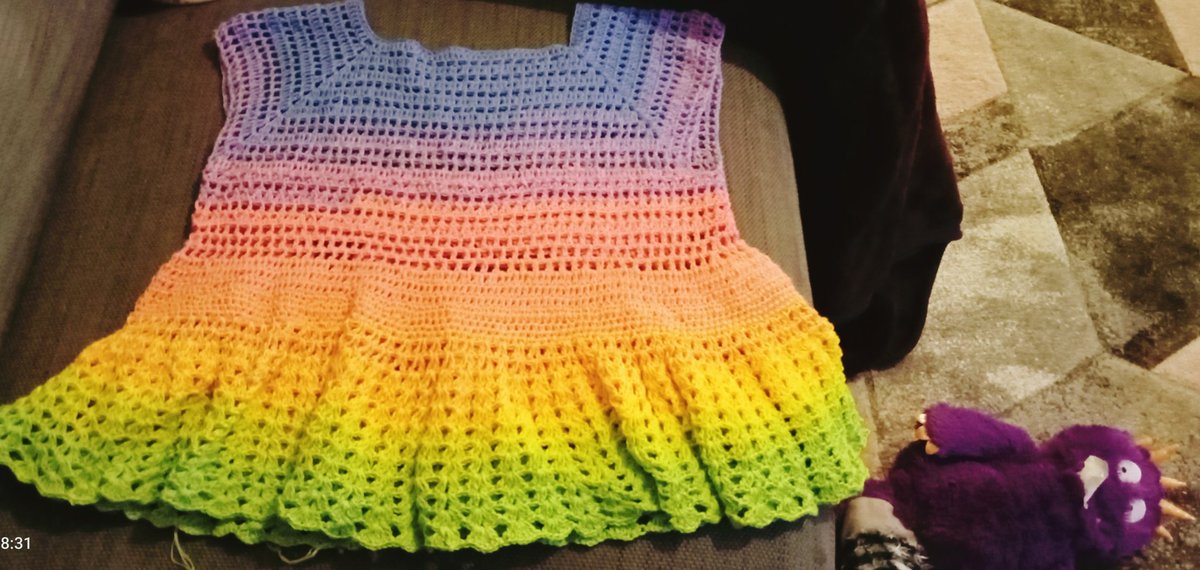 sarahbarron1985's tweet image. #progressreport #hobbiiyarn #guess