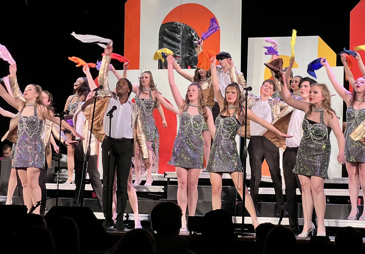 Solon Show Choir tweet media