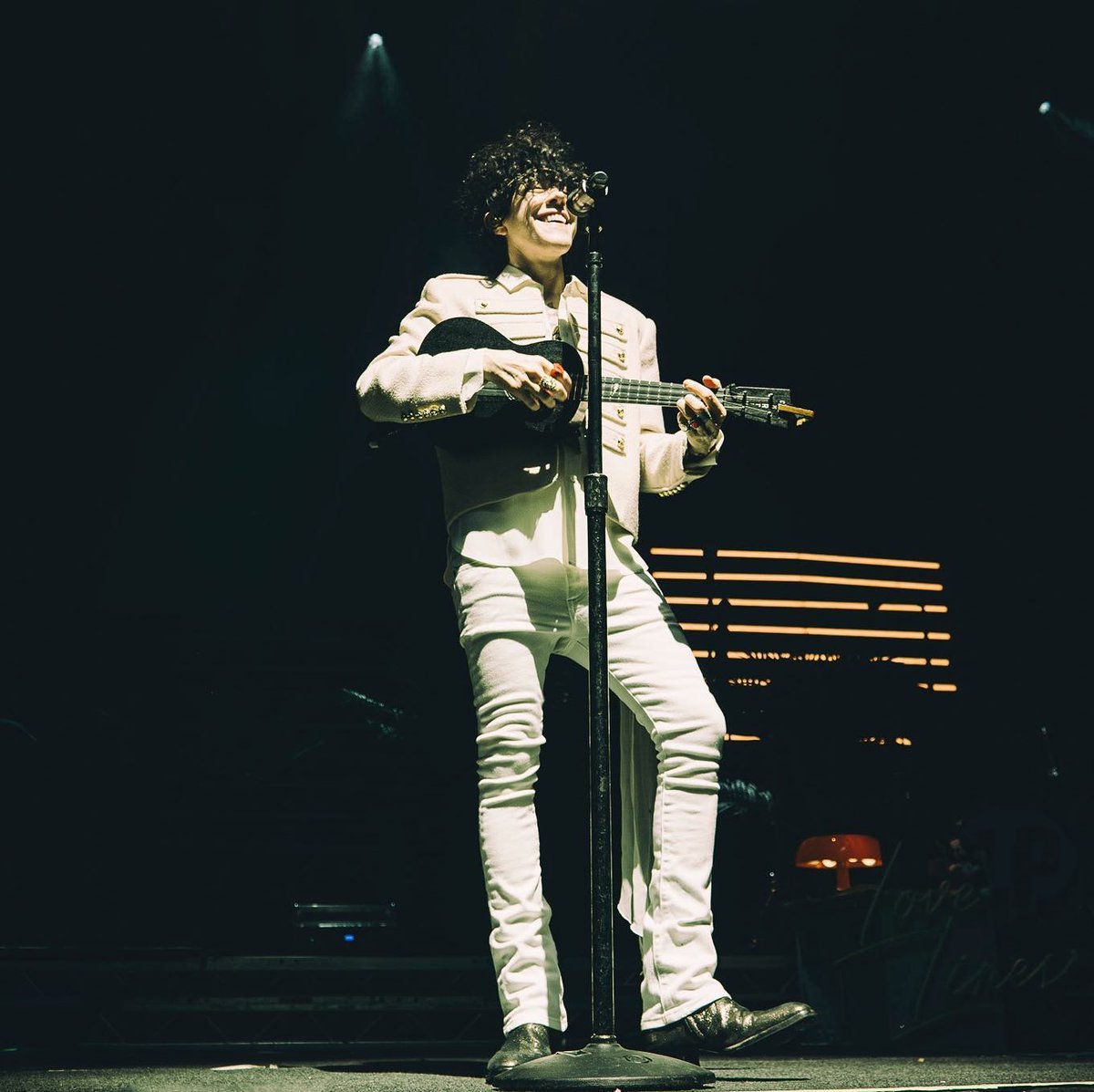 sylvie_lengjel's tweet image. LP at @o2universum in Prague, Czechrepublic 🇨🇿
1/3/24
•
#repost 📸 @colours_cz
•
@iamlp⚡🌟💛
•
#iamlp #iamlpofficial #lp #lphackedcanada #lpcanada #lptour2024 #newmusic #lovelines #europeuktour #o2universum #colours_cz #prague #praha #czechrepublic