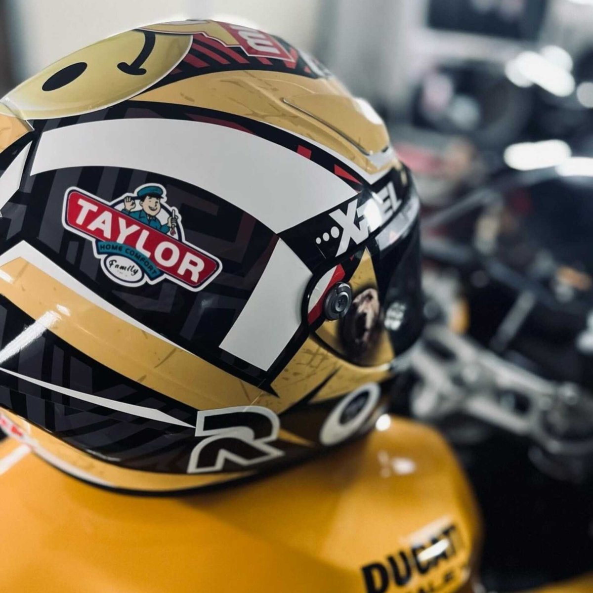 Kayla Yaakov's golden new look for Daytona! 🔥 #MotoAmerica | #Supersport | #Daytona200 | #Helmet | #motorcycle 📸 repost @KaylaYaakov