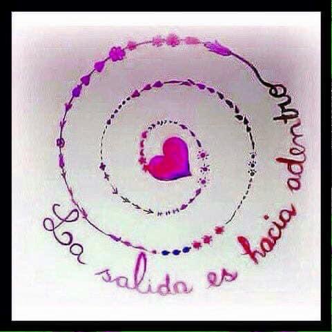 La salida del caos personal encuentra su puerta viajando al centro del corazón donde reina la fuerza del amor.