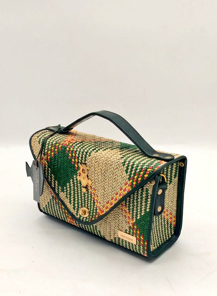 Zamany Accessory tweet media