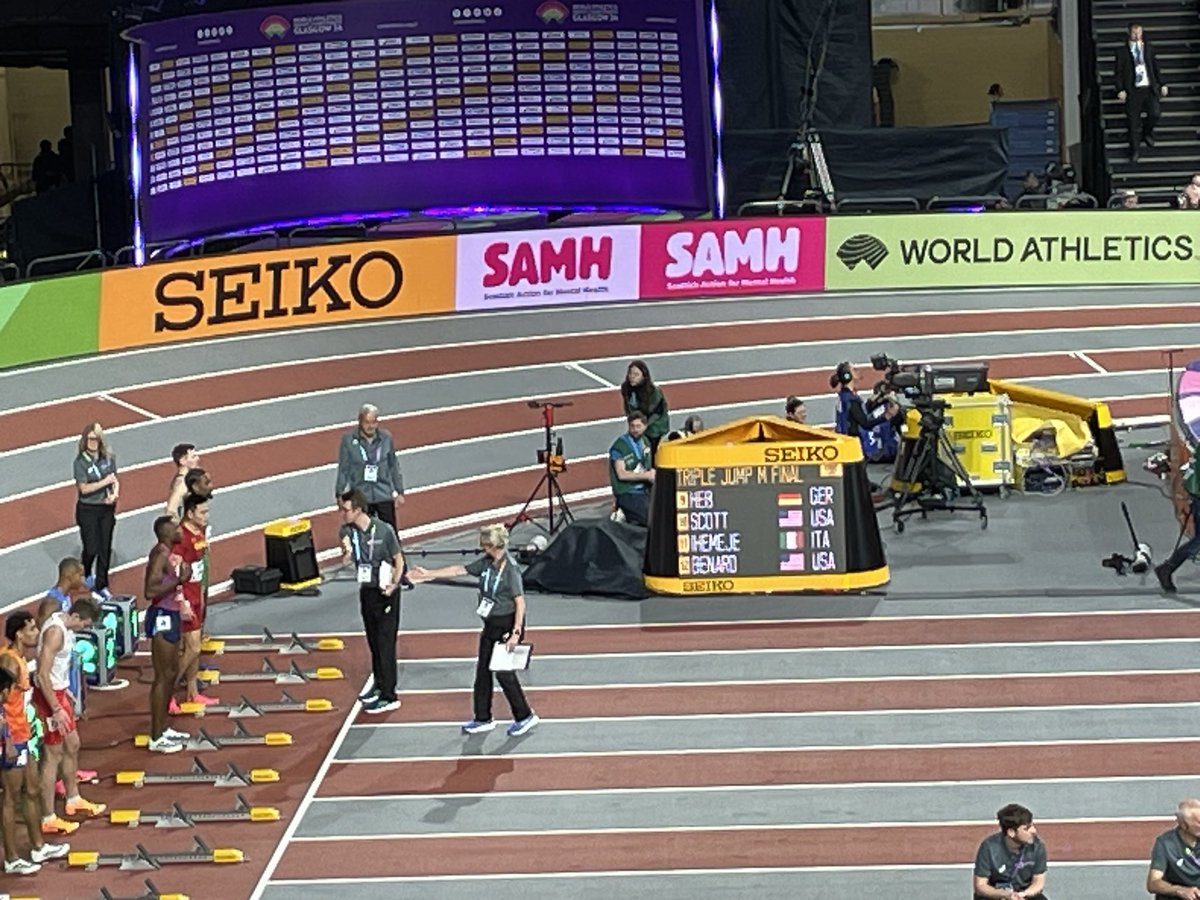 Exciting evening at #WICGlasgow24 <a href="/SAMHtweets/">SAMH</a> proud event partners. Attending this evening with Maureen <a href="/ScotWomenSport/">Scottish Women In Sport</a> #ladiesnight