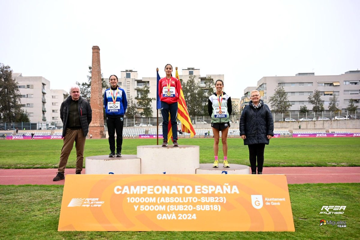 Nos llegan buenas noticias desde Gavá en el Campeonato de España de fondo. Andrea Jaen del Club Atletismo Valladolid🥇en sub-18. Ines Herault del Universidad de Burgos🥈en sub-20.