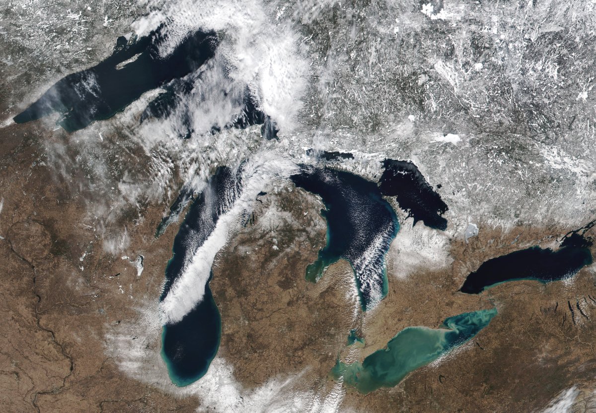 Ice cover on the Great Lakes is at historic lows – at a time when ice coverage is typically reaching its annual peak – due to warm winter weather and above-average surface water temperatures. go.nasa.gov/3P03DFB 🧊