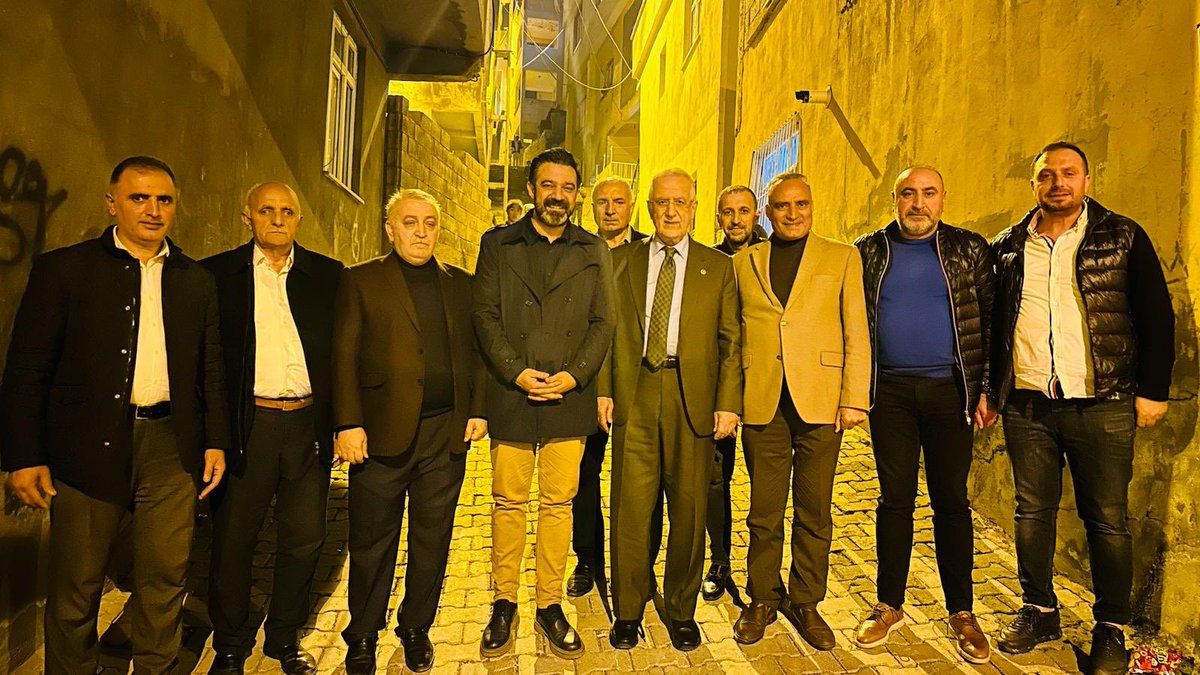 ali_ilbas's tweet photo. Bursa Milletvekilimiz @MufitAydin16 
Belediye BaşkanAdyımız @AvEkremOlgac ve İl Genel Meclis ÜyemizMüslüm Hazinoğlu beraberlerindeki heyet ile birlikte aile büyüğümüz H.Yusuf abimi ziyaretlerinden dolayı teşekkür ederim
Başkan Adayımıza halkımıza hizmet yolunda başarılar dilerim. https://t.co/FtsQebDwHE