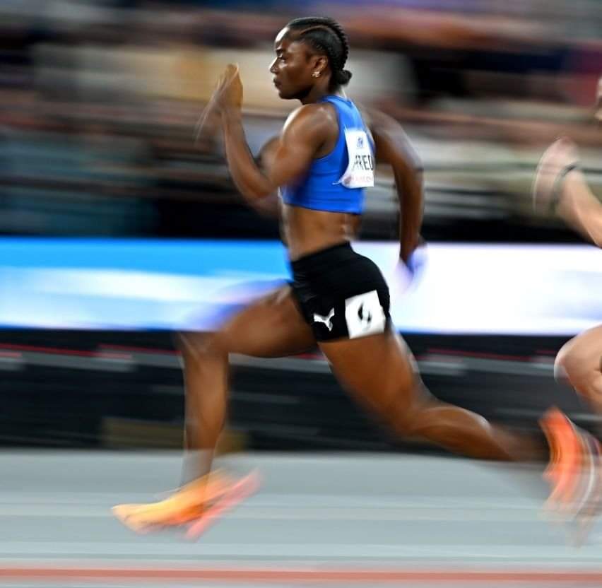 Julien Alfred makes the final of the women's 60 m. 🇱🇨🇱🇨🇱🇨

She has only just begun to make history. 

#glasgow2024
#worldindoorchamps