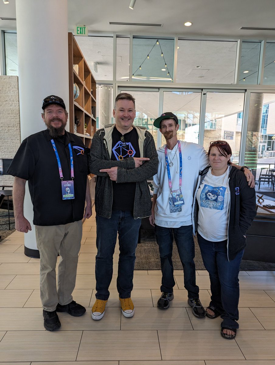 Just got to meet a few huge supporters @LewSales, @zaragoart, @LewSalesMT here at #ETHDenver2024 who are going to help get some of the swag I brought out to people. If you see them, give them a big thank you from me and grab some #XYO #SWAG !