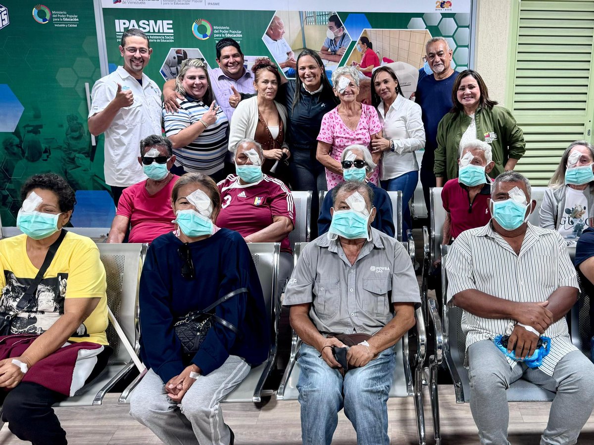 Gobierno Bolivariano de Anzoátegui (@anzoateguigob) on Twitter photo Este sábado #22MAR la Secretaria General de Gobierno <a href="/kahomsi/">Katiuska Homsi</a> ofreció un balance sobre las atenciones registradas en la primera Jornada Quirúrgica Oftalmológica de este 2024 realizada en <a href="/IPASMEBARCELONA/">IPASME BARCELONA</a> destacando un total de 1.015 cirugías de cataratas realizadas. Este sábado #22MAR la Secretaria General de Gobierno <a href="/kahomsi/">Katiuska Homsi</a> ofreció un balance sobre las atenciones registradas en la primera Jornada Quirúrgica Oftalmológica de este 2024 realizada en <a href="/IPASMEBARCELONA/">IPASME BARCELONA</a> destacando un total de 1.015 cirugías de cataratas realizadas.
