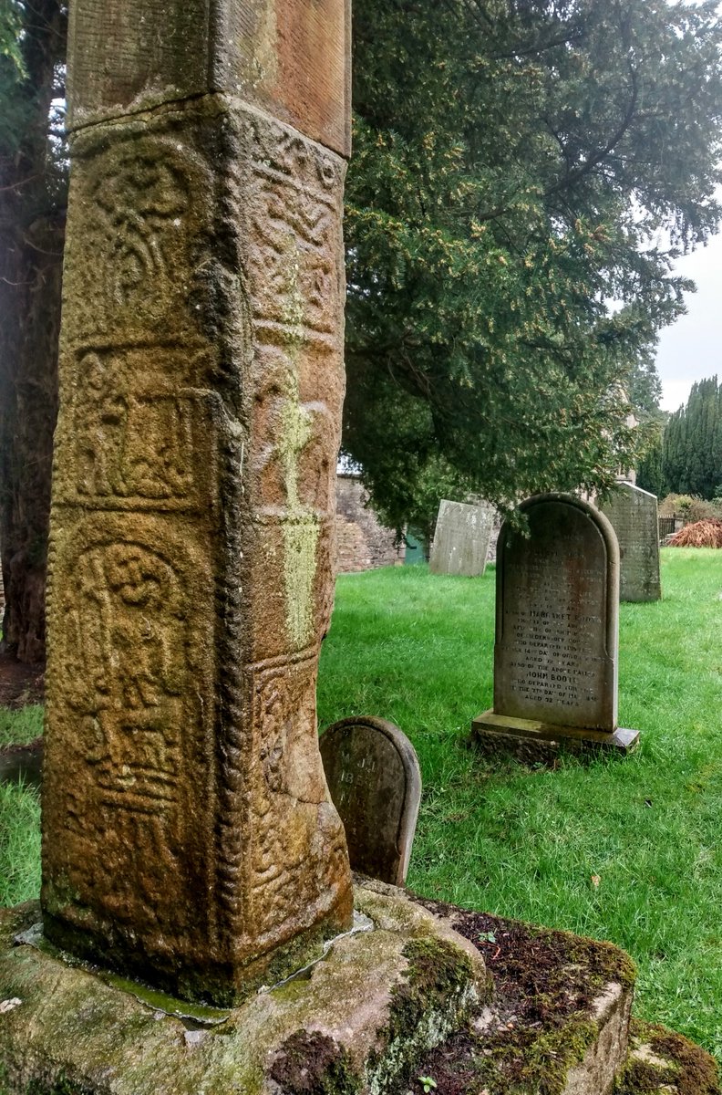 EKNuding's tweet image. Today I got to see the early medieval carvings at #Halton nr Lancaster 👀

Known as 'SIGURD'S CROSS' it it shows the cultural exchange between the Anglian and Norse worlds

#Medieval #Viking #Lancashire