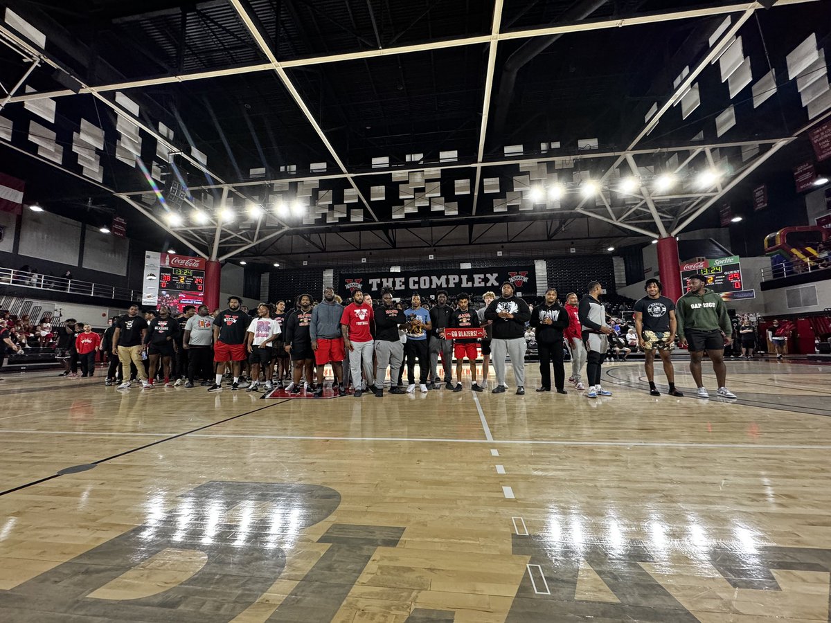 Thank you to <a href="/BlazerAthletics/">Americas High School Athletics</a> for honoring our 2023 GSC Champion football team at Halftime of the <a href="/VSULadyBlazers/">Valdosta State Women’s Basketball</a> game today! Blazers supporting Blazers!
#WTS