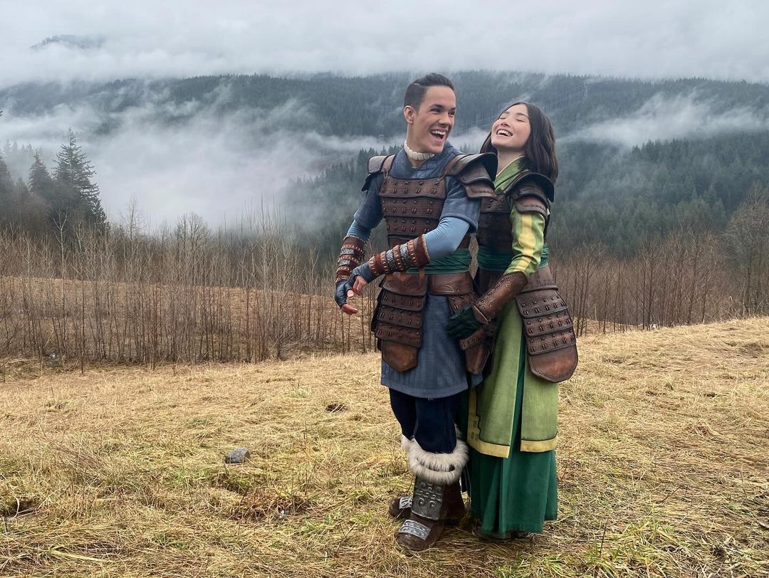 legadoavatar's tweet photo. 😍😂 Ian Ousley y Maria Zhang en el detrás de escena de #AvatarNetflix 

vía mariaxzhang en IG https://t.co/r1AgoITz5P